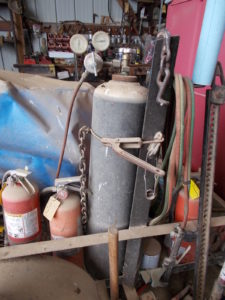 Acetylene tank selling with trailer